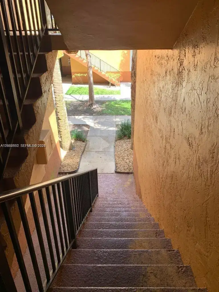10765 Cleary Blvd # 203, Plantation FL 33324 photo 4