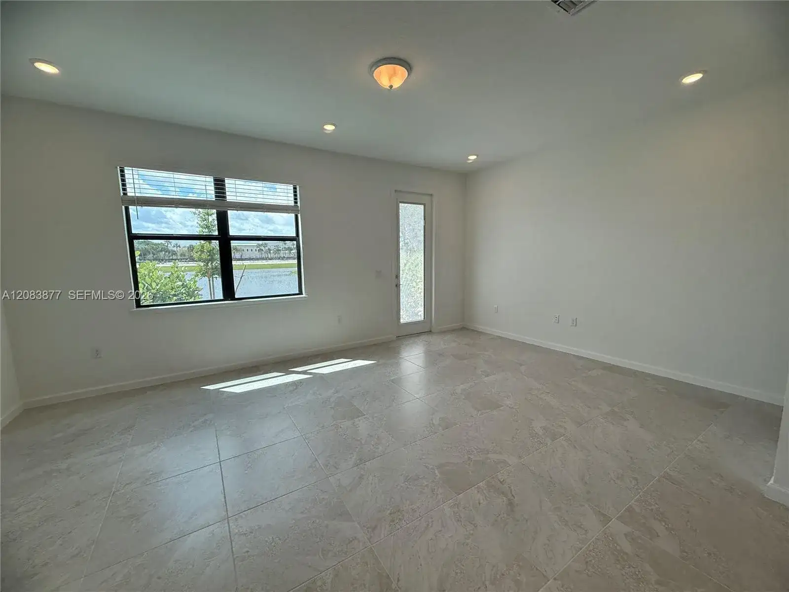 4280 Efendi Drive, Lantana FL 33462 photo 4