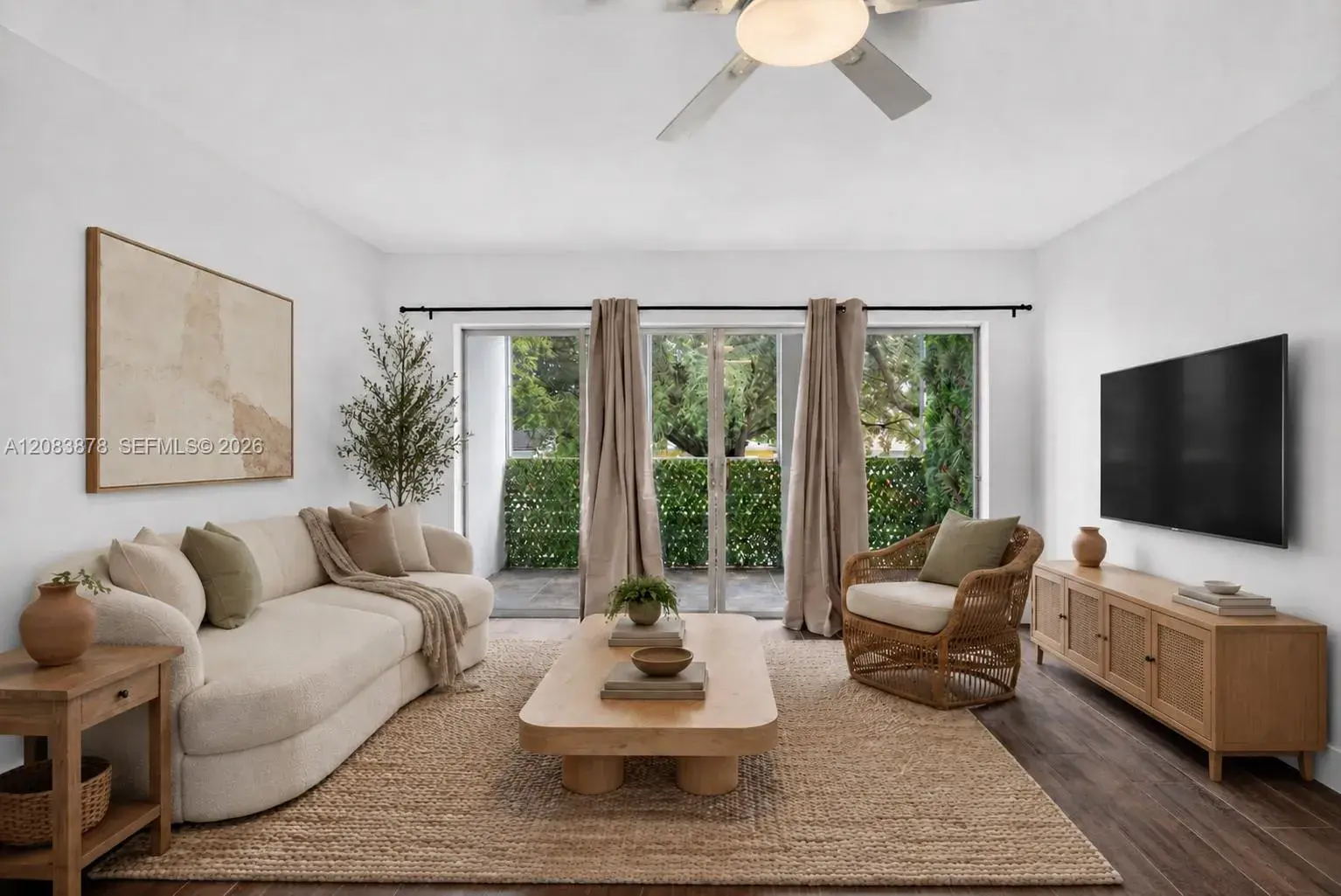 1939 Jefferson St # 204, Hollywood FL 33020