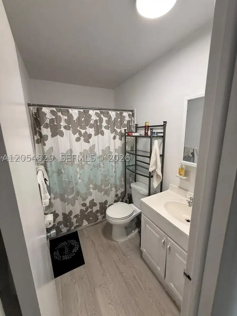 3536 NE 168th St # 403, North Miami Beach FL 33160 photo 3