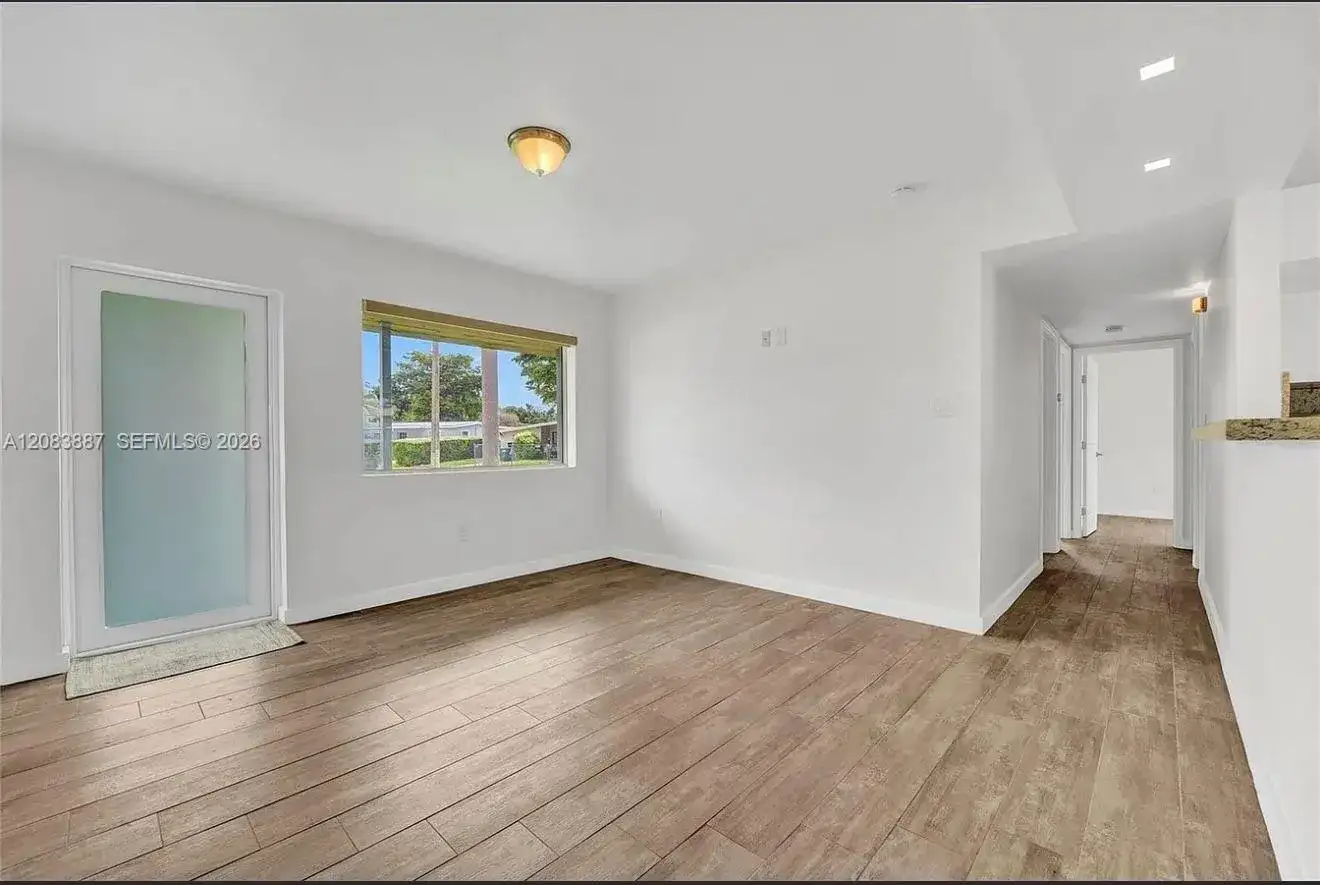 11250 SW 46th St, Miami FL 33165 photo 4