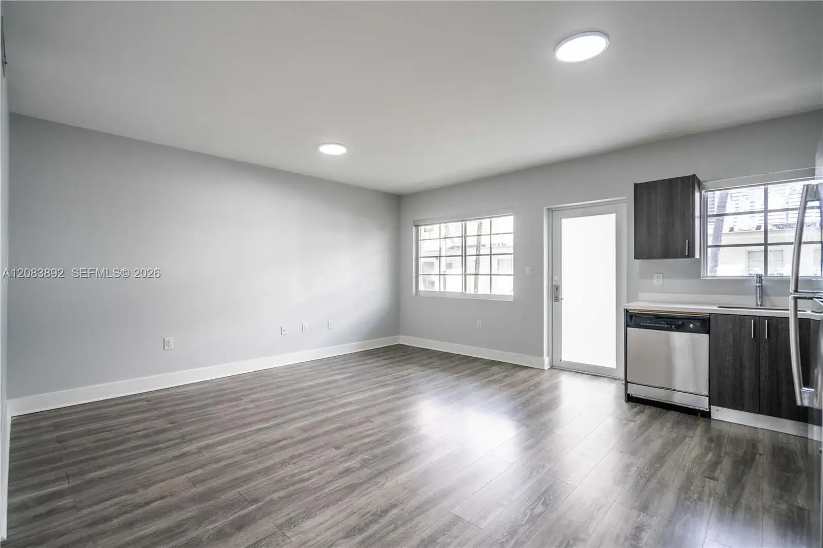 331 85th St # 10, Miami Beach FL 33141 photo 4