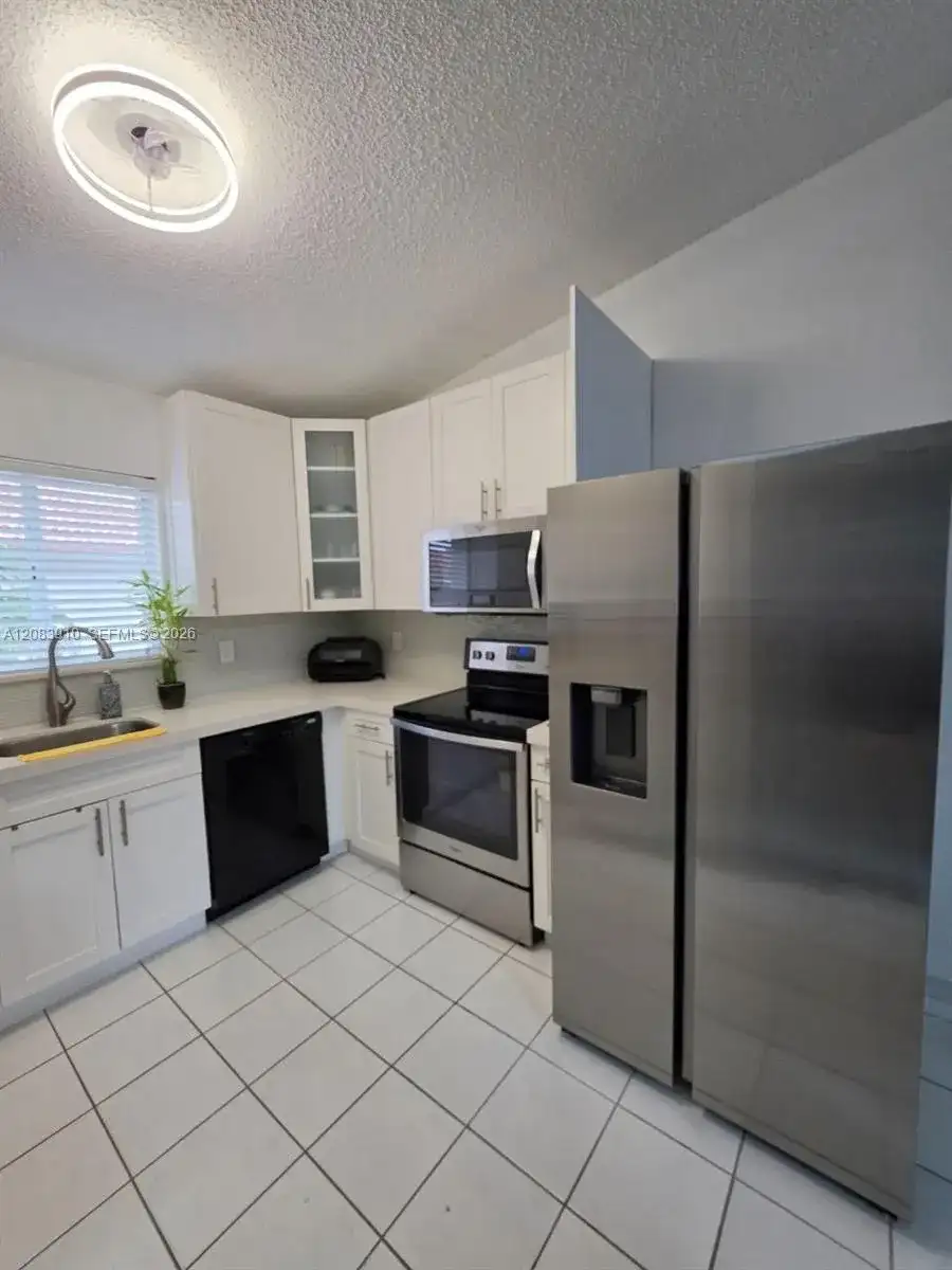 10101 W Okeechobee Rd # 202, Hialeah Gardens FL 33016 photo 5