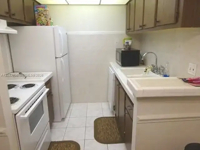 1500 N Congress Ave # B53, West Palm Beach FL 33401