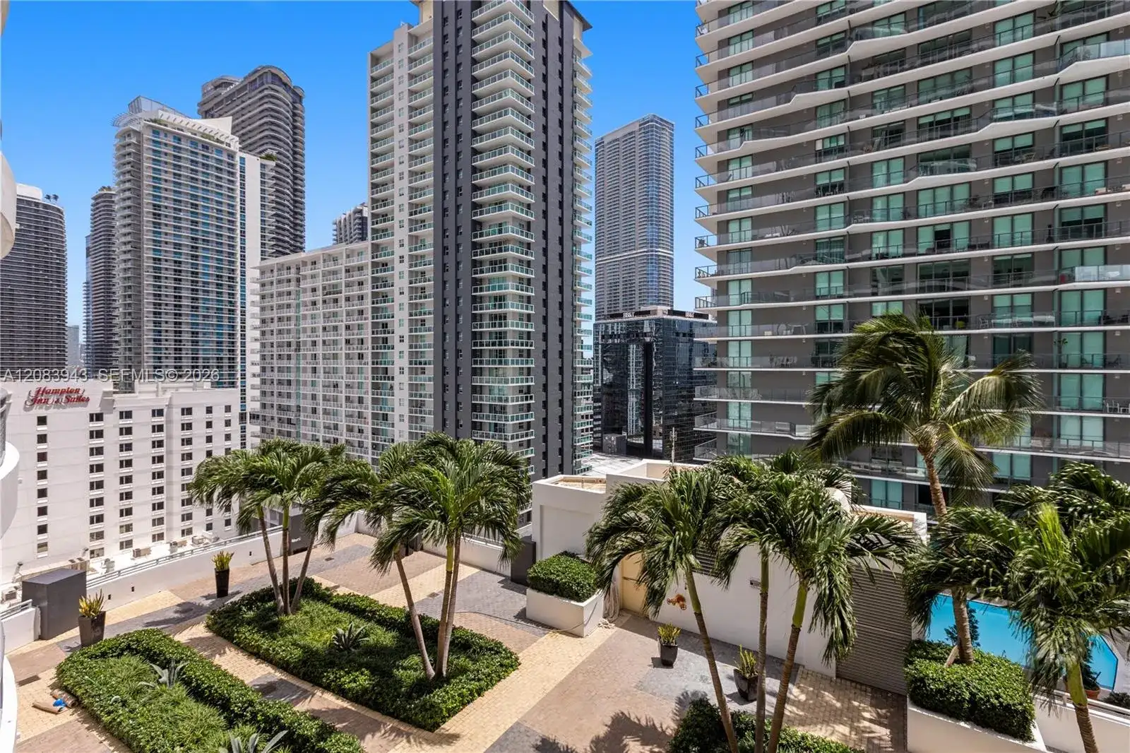 60 SW 13th St # 1422, Miami FL 33130 photo 2