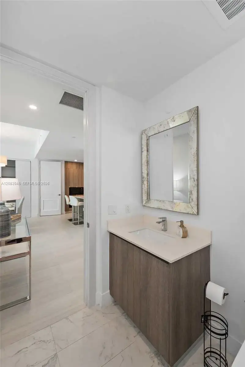 17550 Collins Ave # 1403, Sunny Isles Beach FL 33160 photo 5