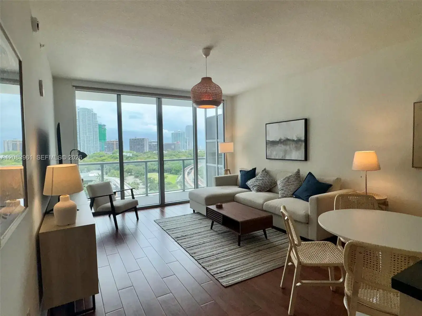 79 SW 12th St # 1502, Miami FL 33130 photo 3