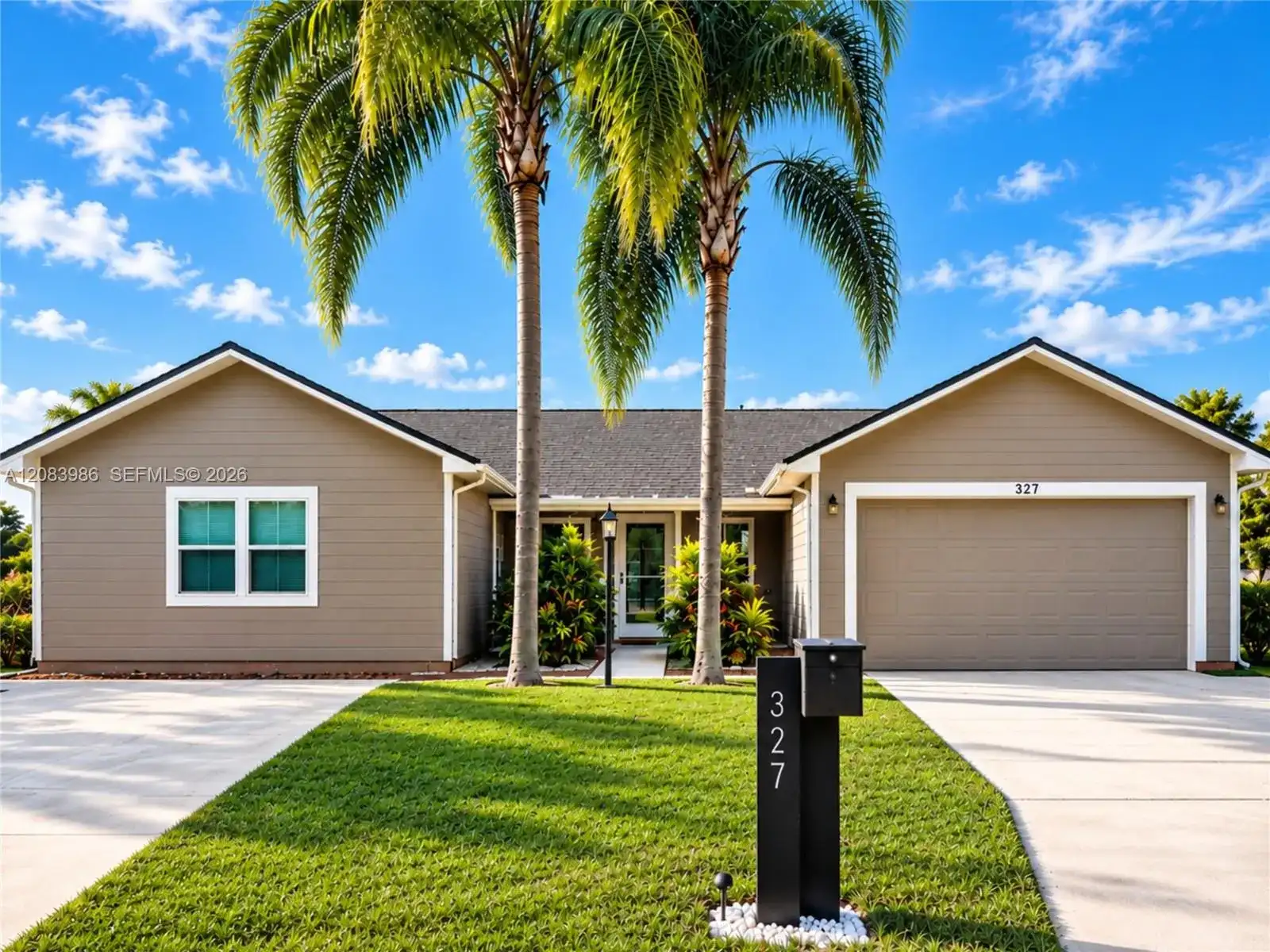 327 Marquee Dr, Kissimmee FL 34758