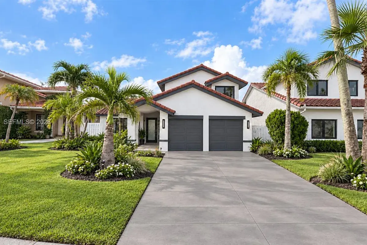 18209 NW 61st Ct, Hialeah FL 33015