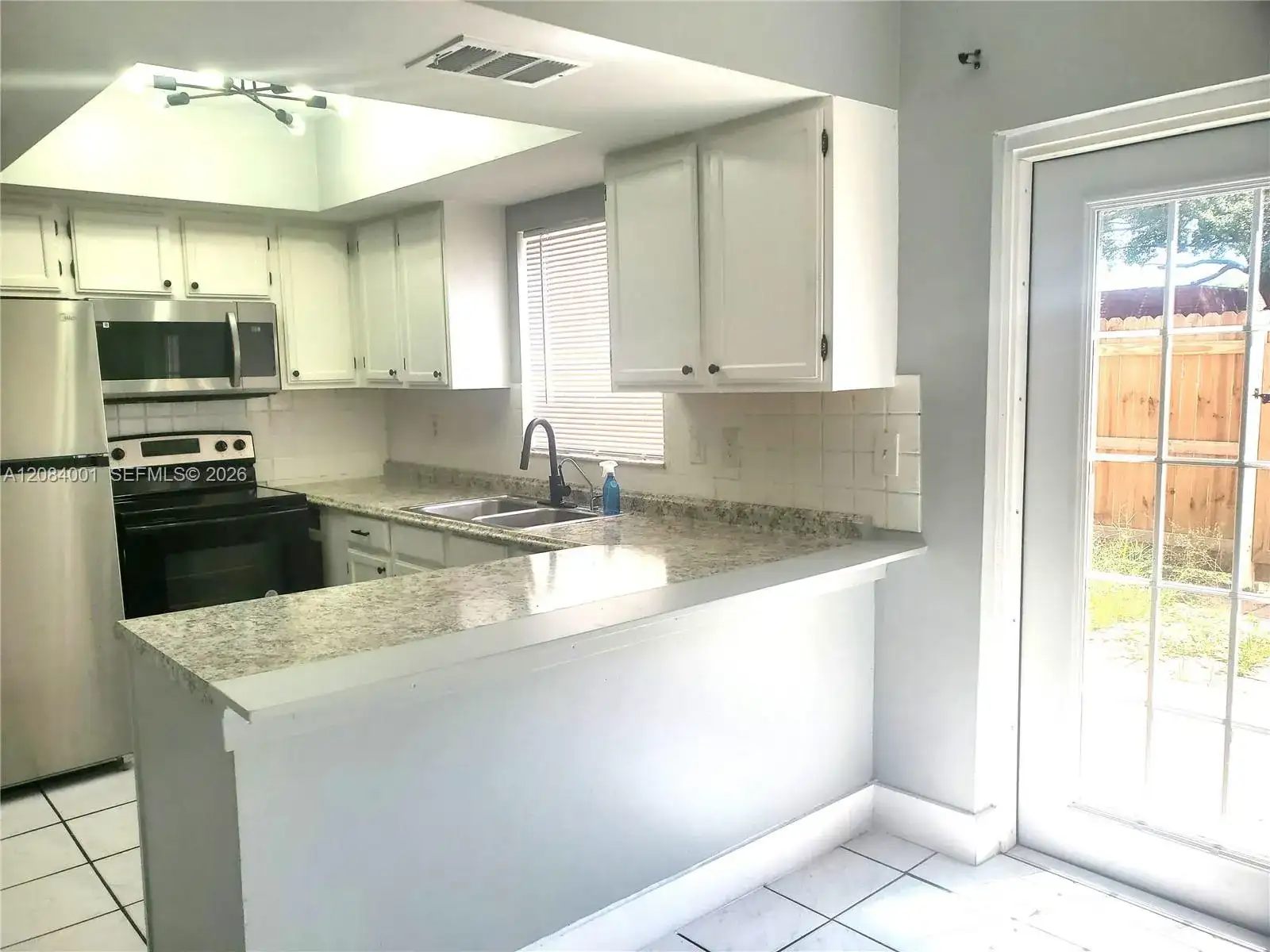 7926 Kimberly Blvd # 202, North Lauderdale FL 33068 photo 2