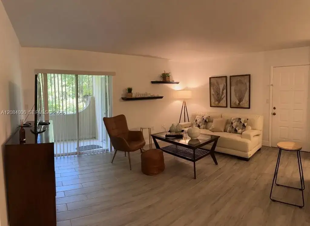 4740 NW 102nd Ave # 14, Doral FL 33178 photo 3