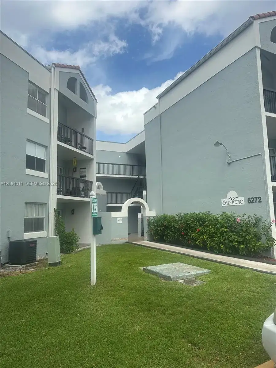 6272 NW 186th St # 212, Hialeah FL 33015 photo 2