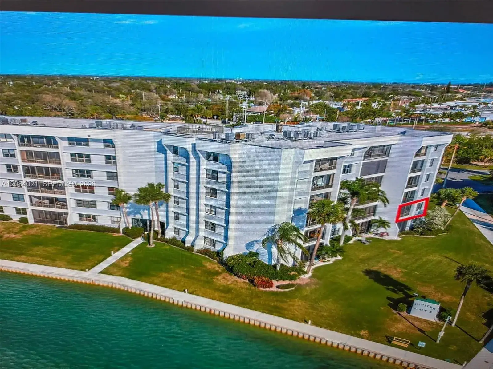 1542 Jupiter Cove Dr # 207, Jupiter FL 33469 photo 4