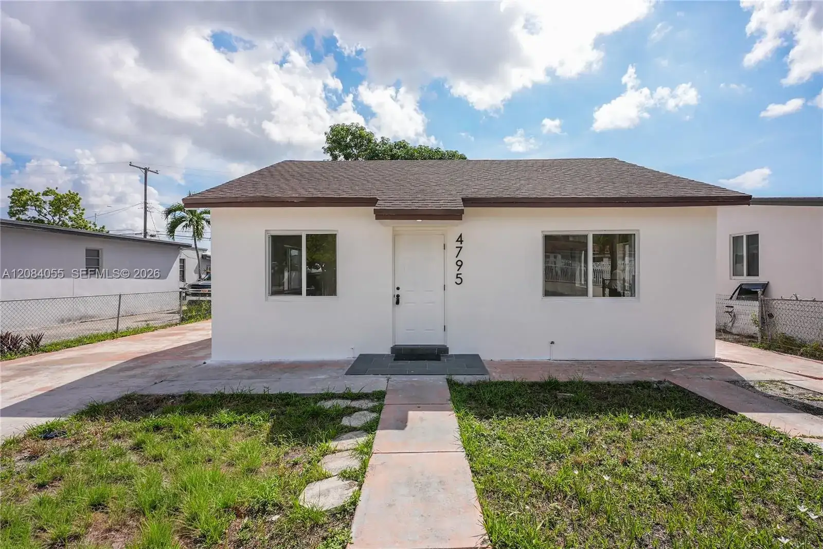 4795 E 8th Ct, Hialeah FL 33013 photo 2