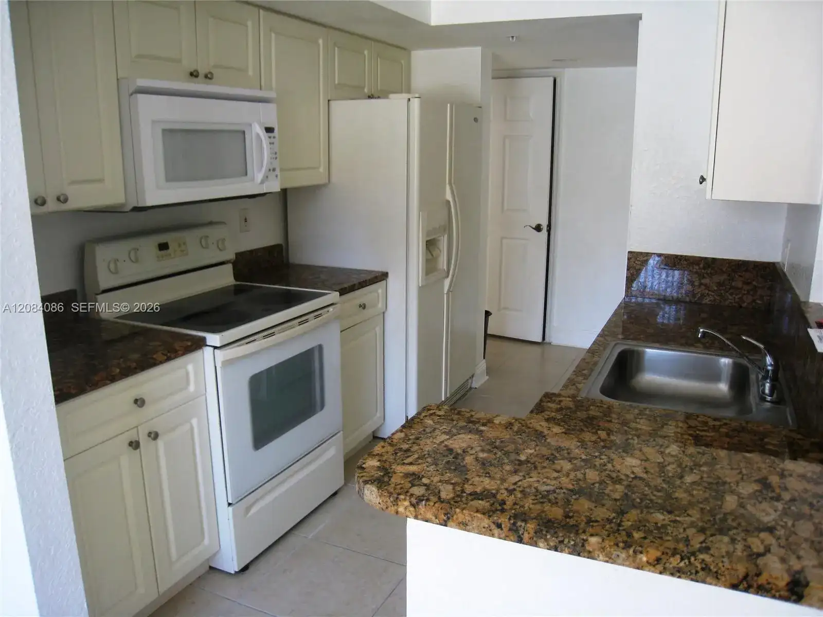 21000 SW 87th Ave # 101, Cutler Bay FL 33189 photo 2