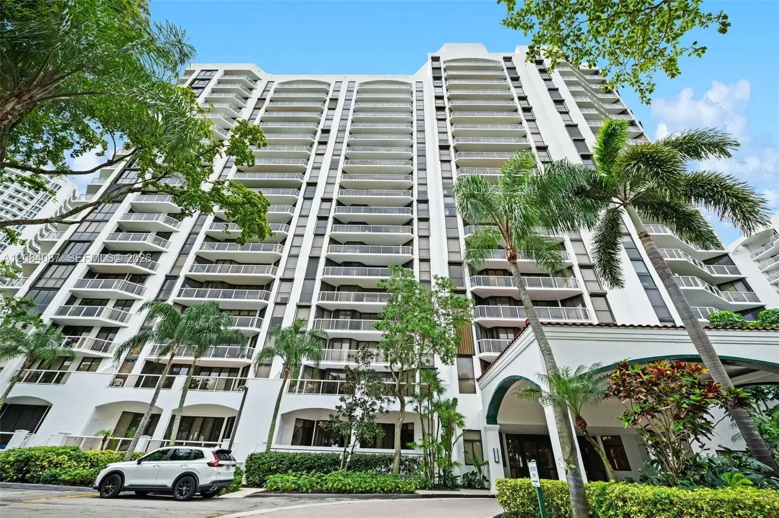 3640 Yacht Club # 1807, Aventura FL 33180 photo 4