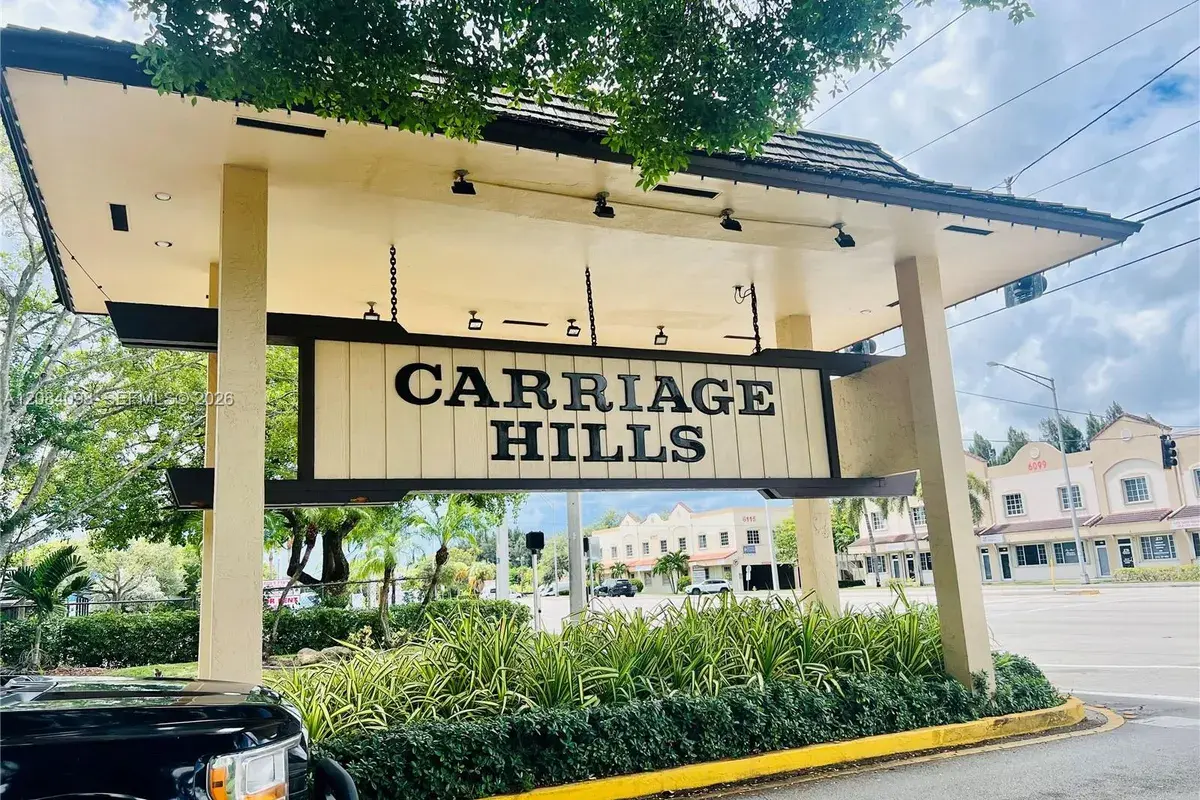 332 Briarwood Cir # 19, Hollywood FL 33024