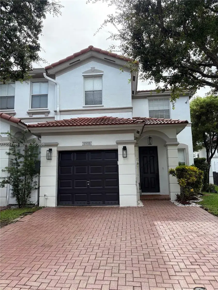 8108 NW 108th Ct, Doral FL 33178