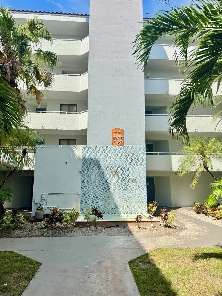 8335 SW 152nd Ave # 303, Miami FL 33193 photo 3