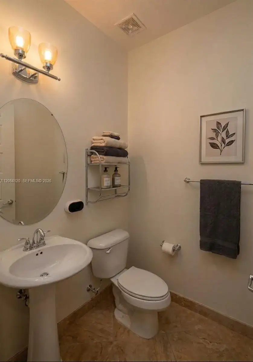 878 NE 191st St, Miami FL 33179 photo 5