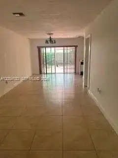9136 NW 192nd Ter, Hialeah FL 33018 photo 5