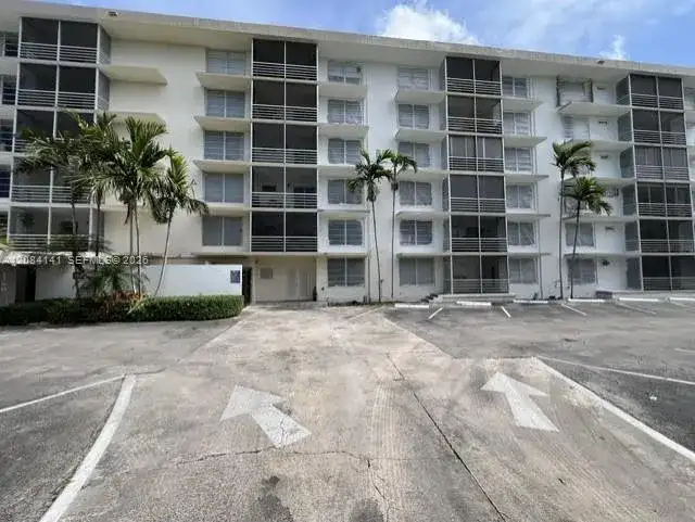 1750 NE 115th St # 108, Miami FL 33181 photo 3