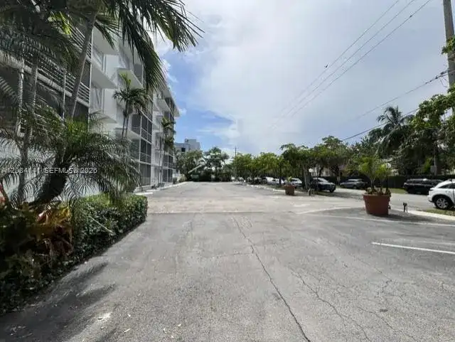 1750 NE 115th St # 108, Miami FL 33181 photo 4
