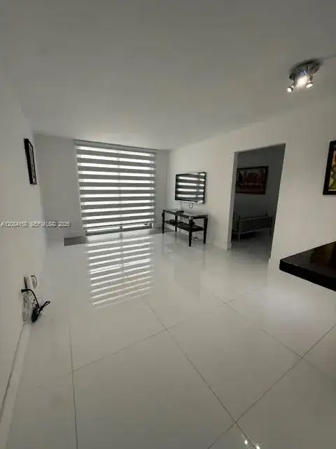 5555 Collins Ave # 4P, Miami Beach FL 33140 photo 3