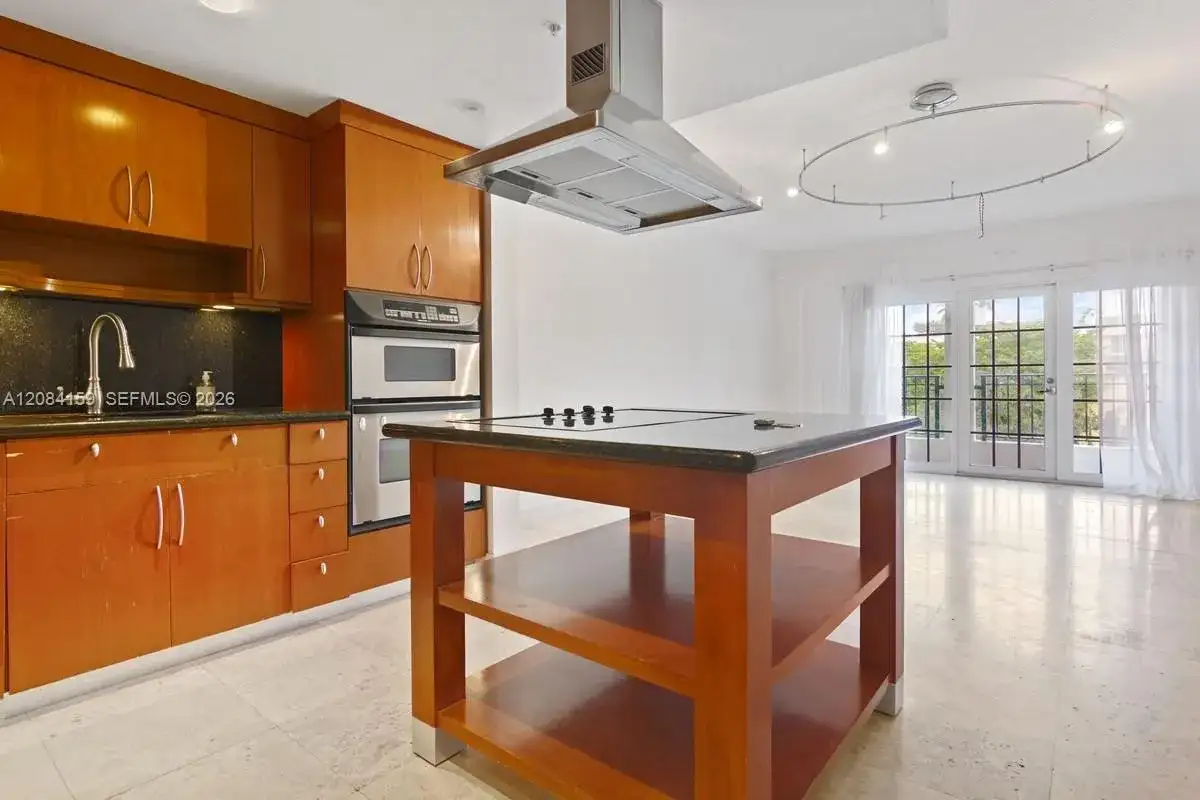 300 Euclid Ave # 209, Miami Beach FL 33139 photo 5