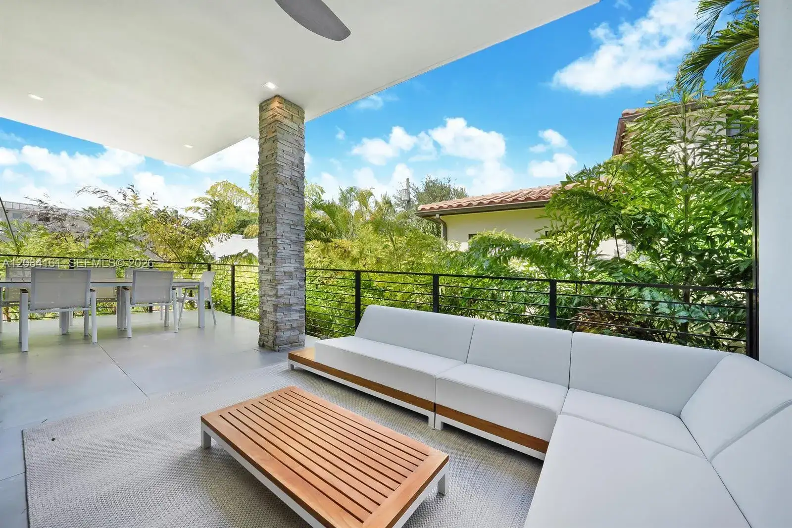 106 NE 16th Ter, Fort Lauderdale FL 33301 photo 2