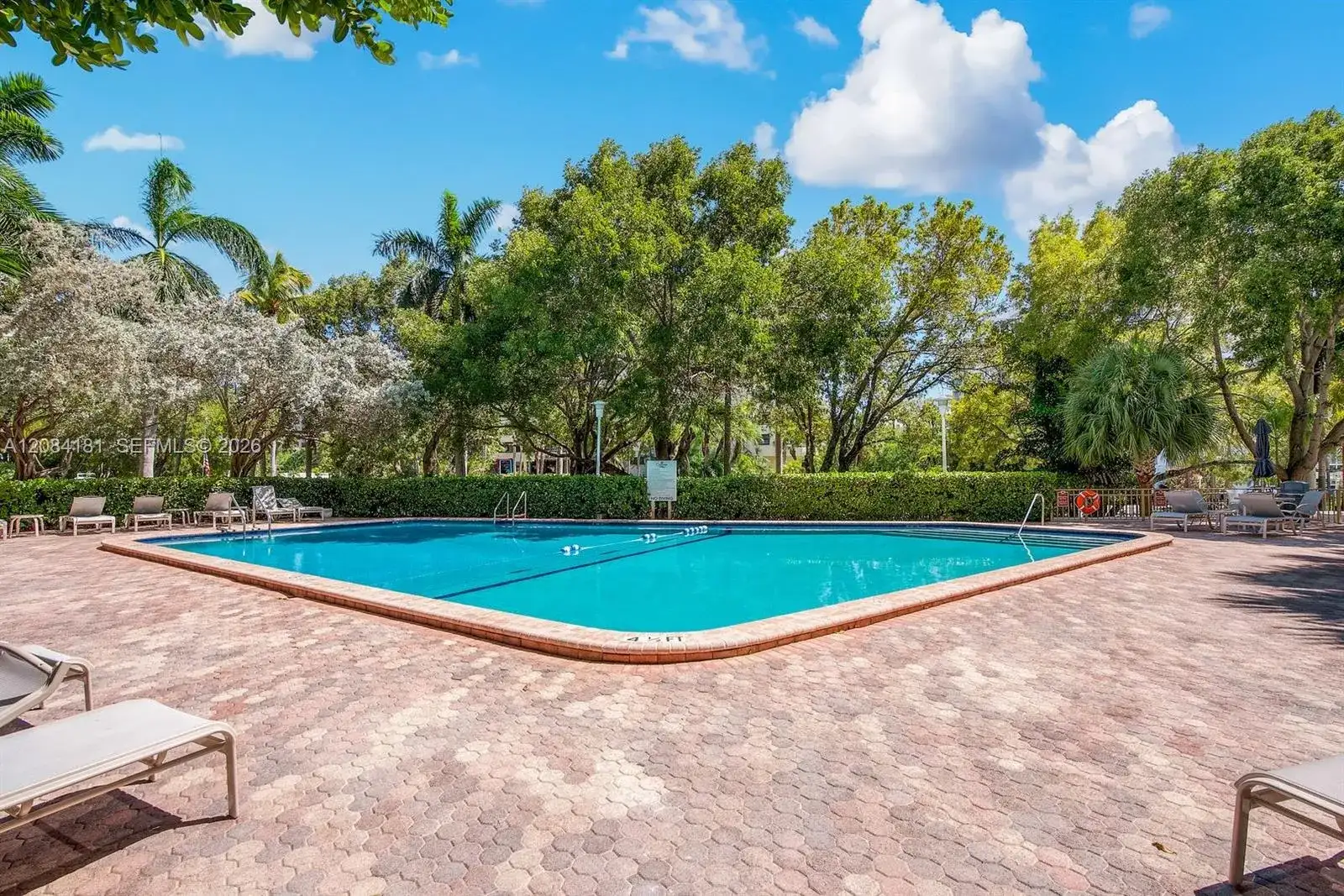 155 Ocean Lane Dr # 103, Key Biscayne FL 33149 photo 2