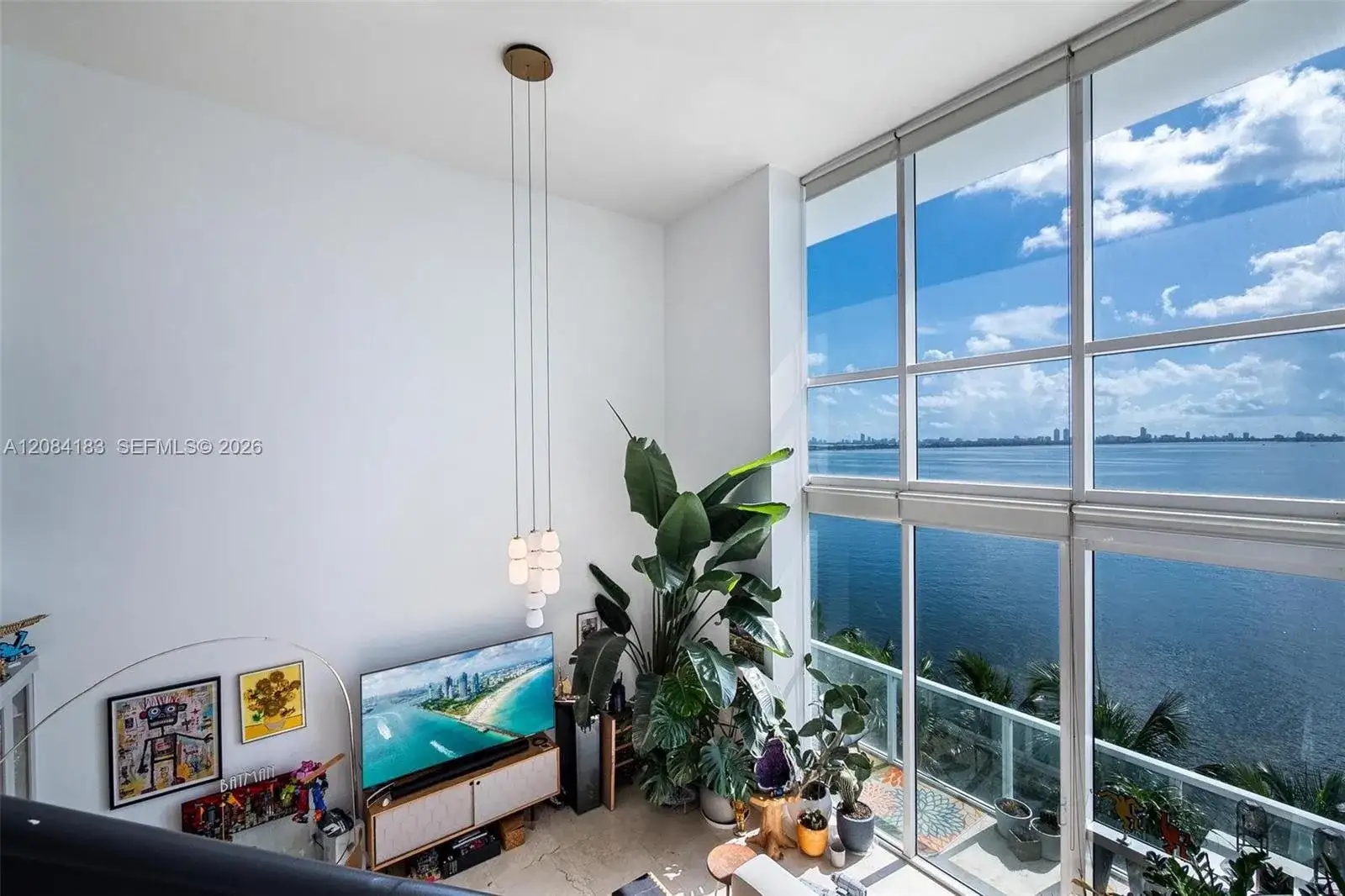665 NE 25th St # 403, Miami FL 33137 photo 4