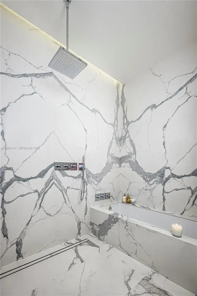 1400 Biscayne Blvd # 2003, Miami FL 33132 photo 5