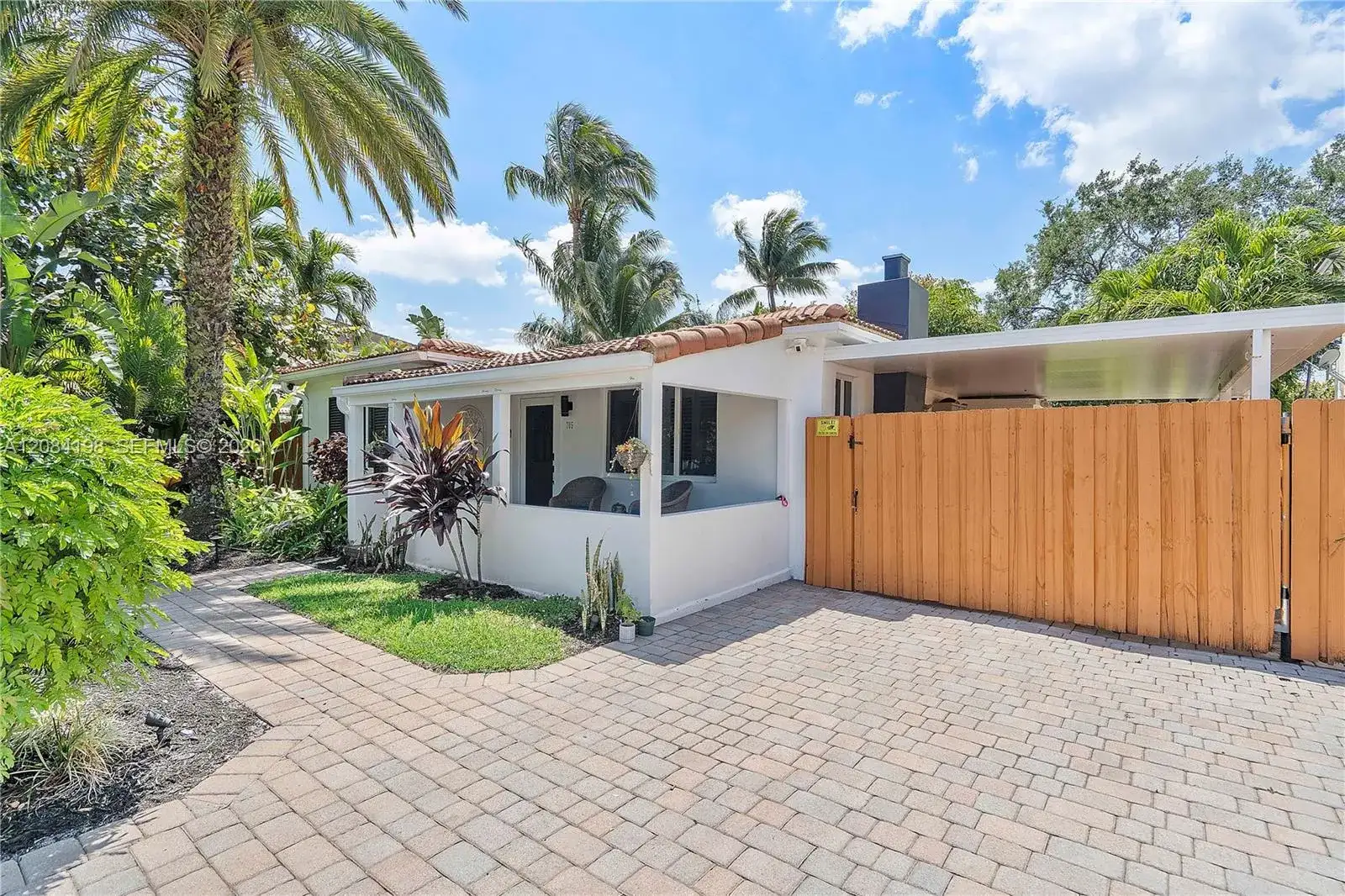 705 SW 8th Ave, Fort Lauderdale FL 33315 photo 3
