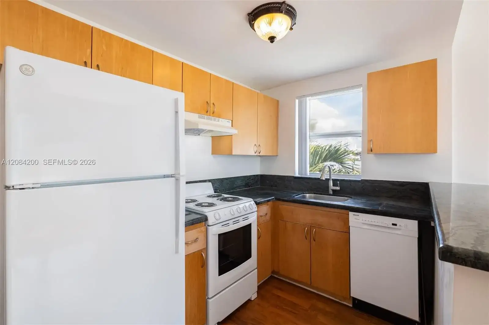 1542 Drexel Ave # 302, Miami Beach FL 33139 photo 4