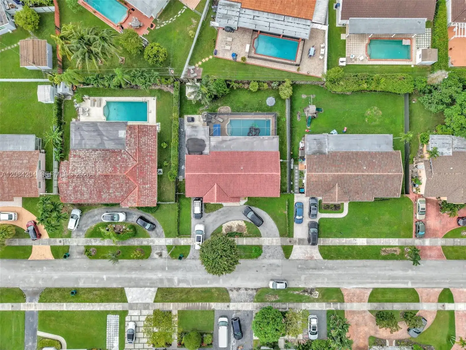 2211 SW 98th Pl, Miami FL 33165 photo 4