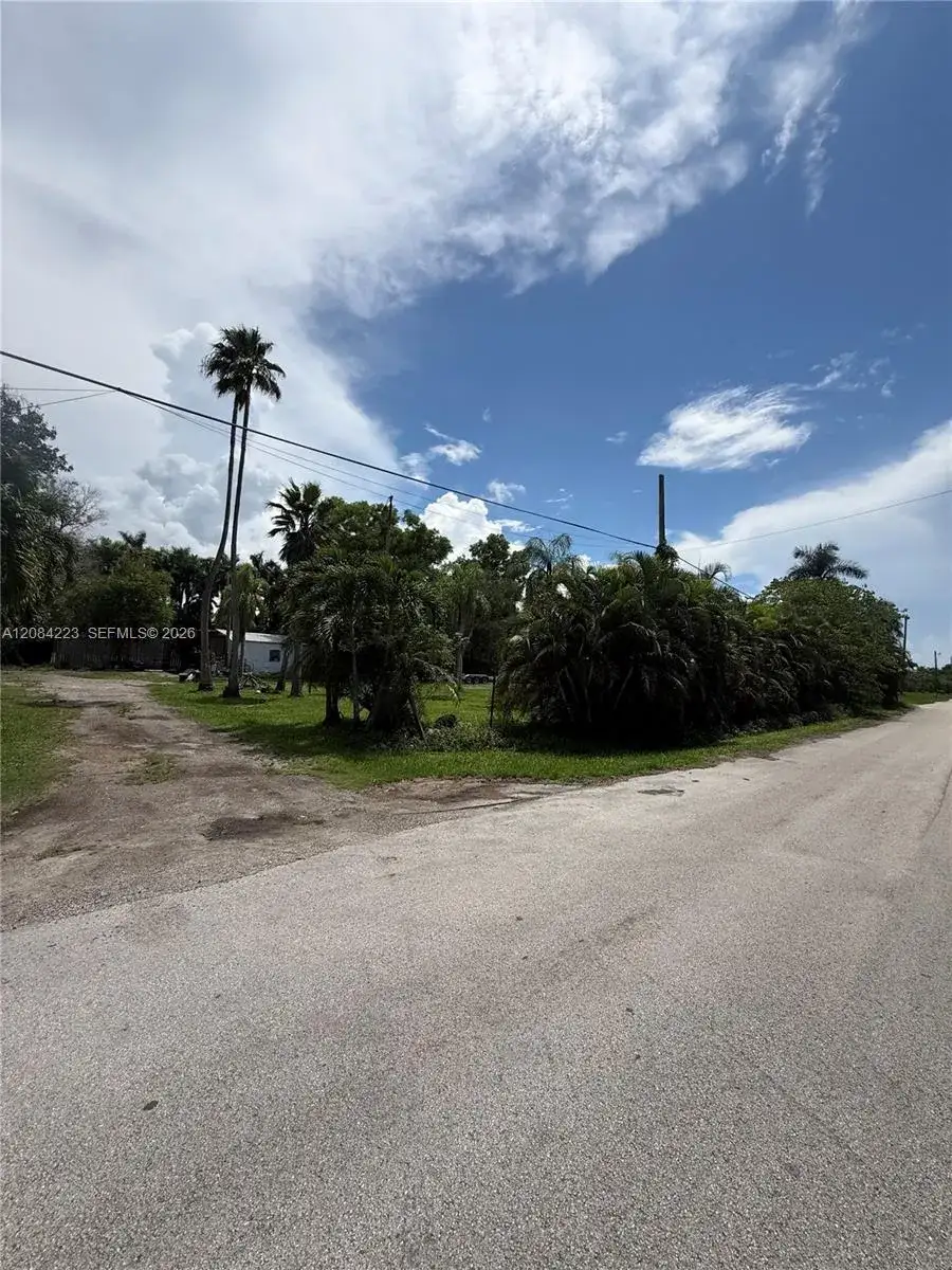 208 SW 208th Ln, Southwest Ranches FL 33332 photo 5