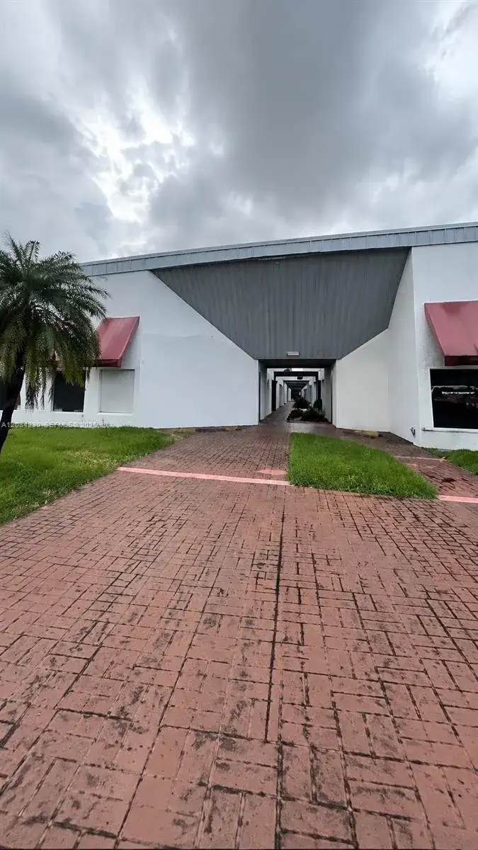 7311 NW 12th St # 7, Miami FL 33126 photo 4