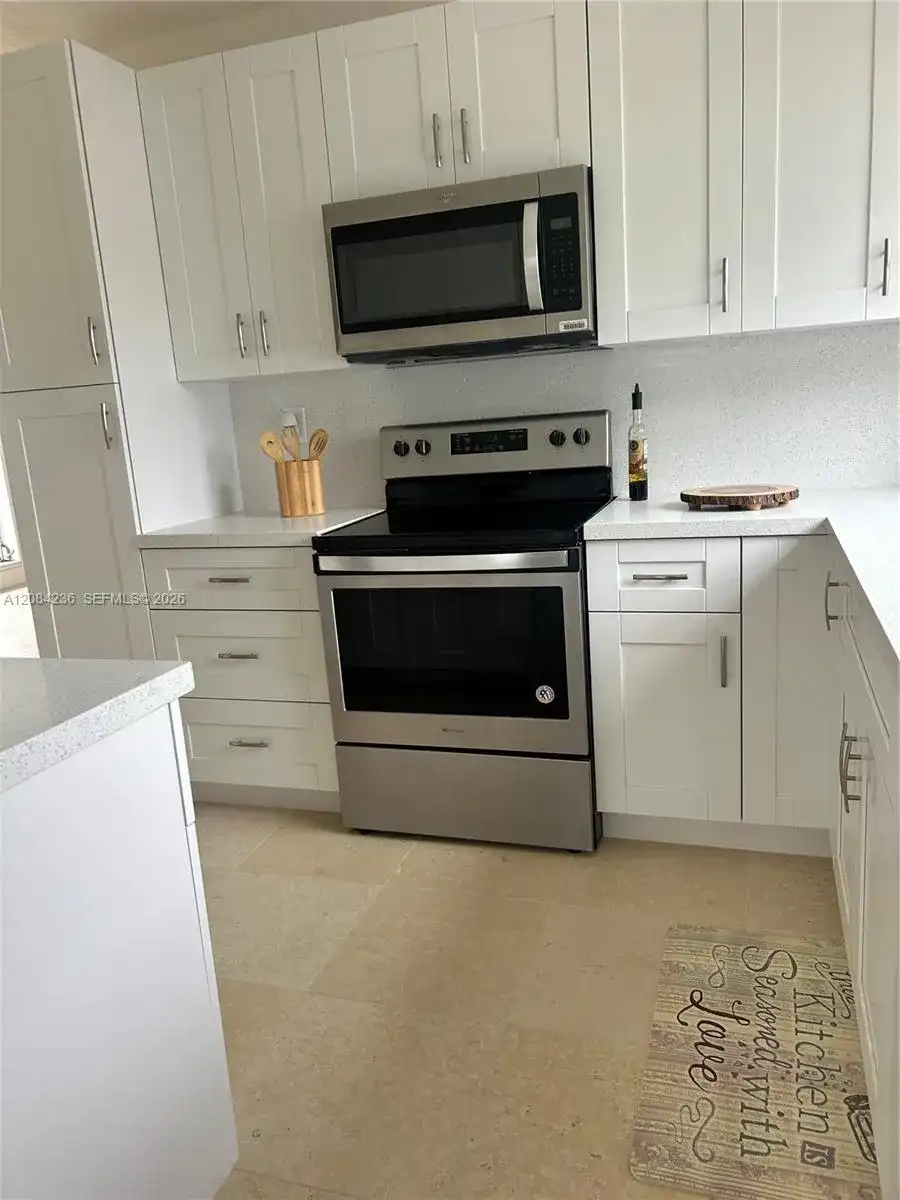 3270 NW 196th Ln, Miami Gardens FL 33056