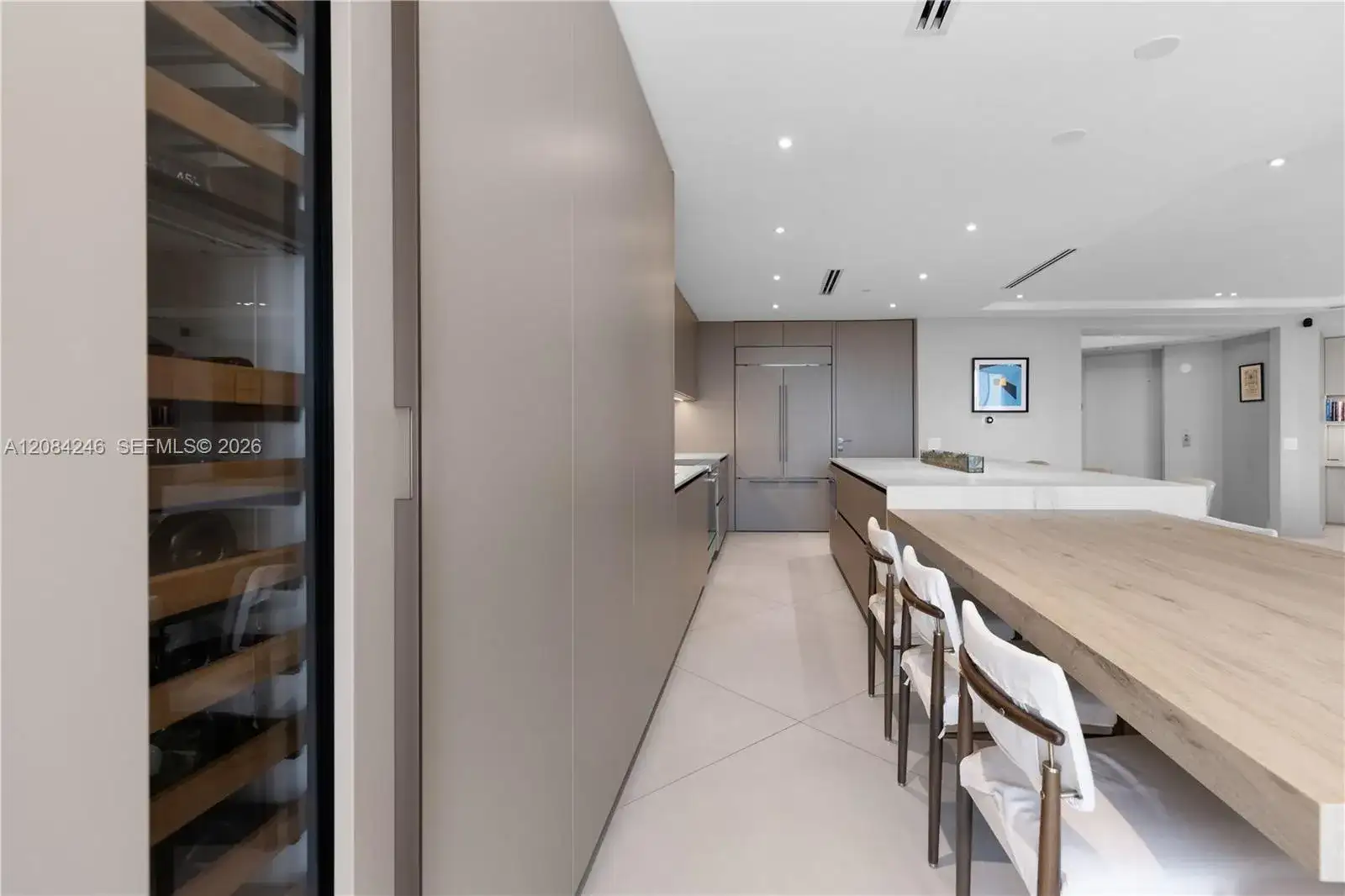 21050 Point Pl # 902, Aventura FL 33180 photo 3