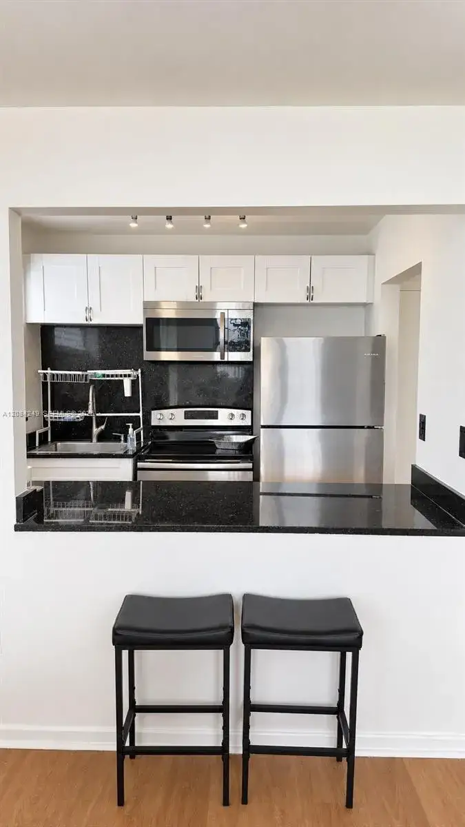 1990 Marseille Dr # 407, Miami Beach FL 33141