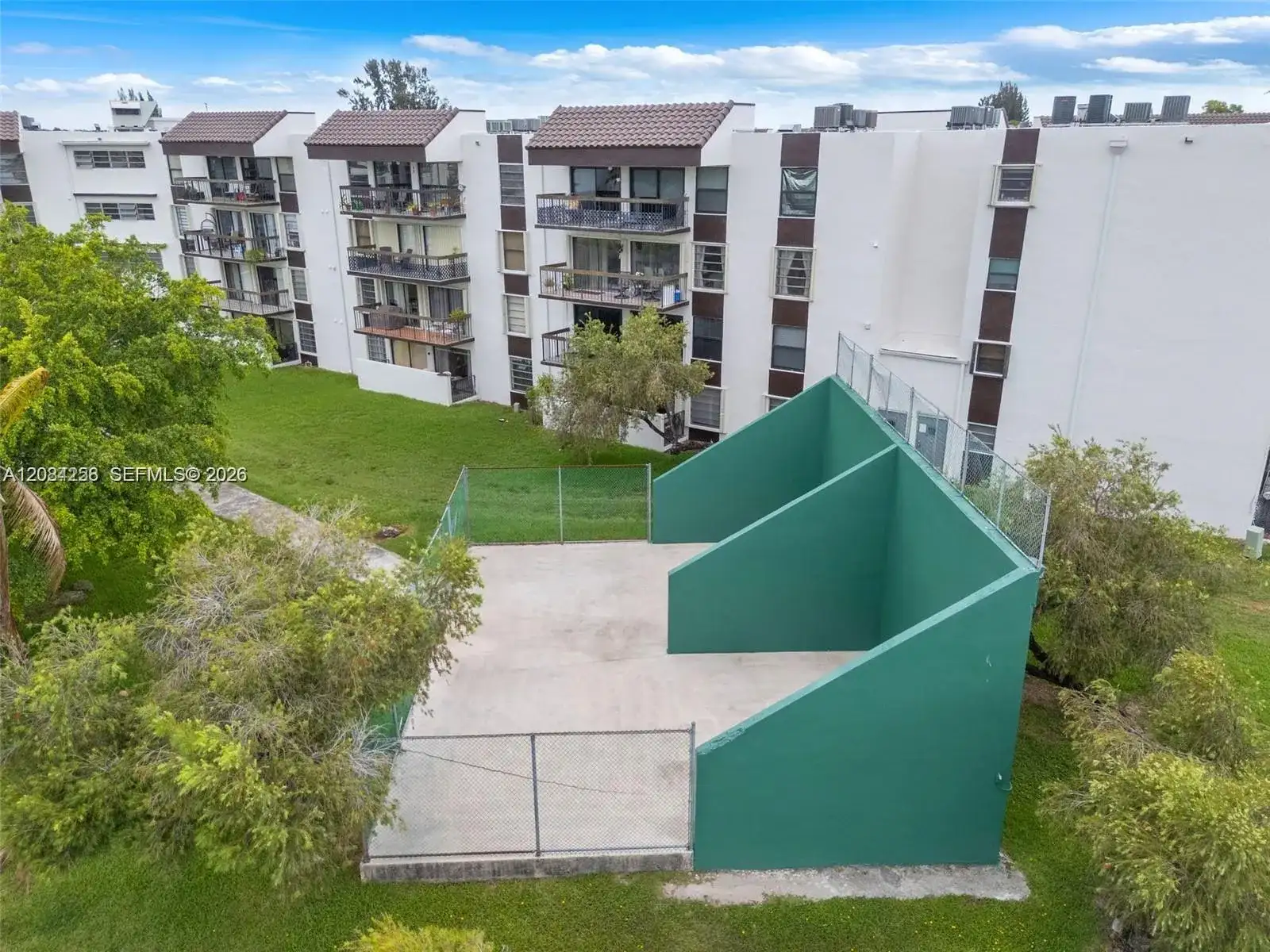 1350 SW 122nd Ave # 317, Miami FL 33184 photo 5