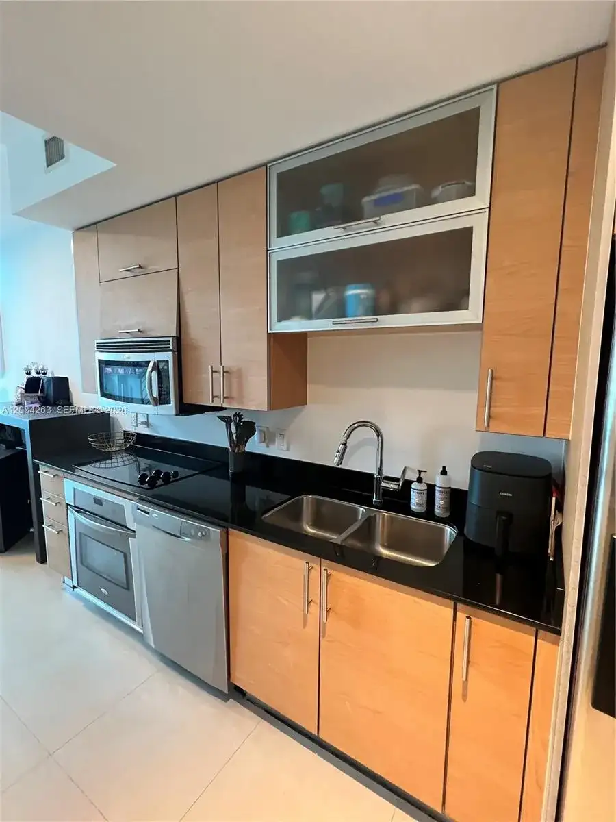 60 SW 13th St # 3222, Miami FL 33130 photo 5