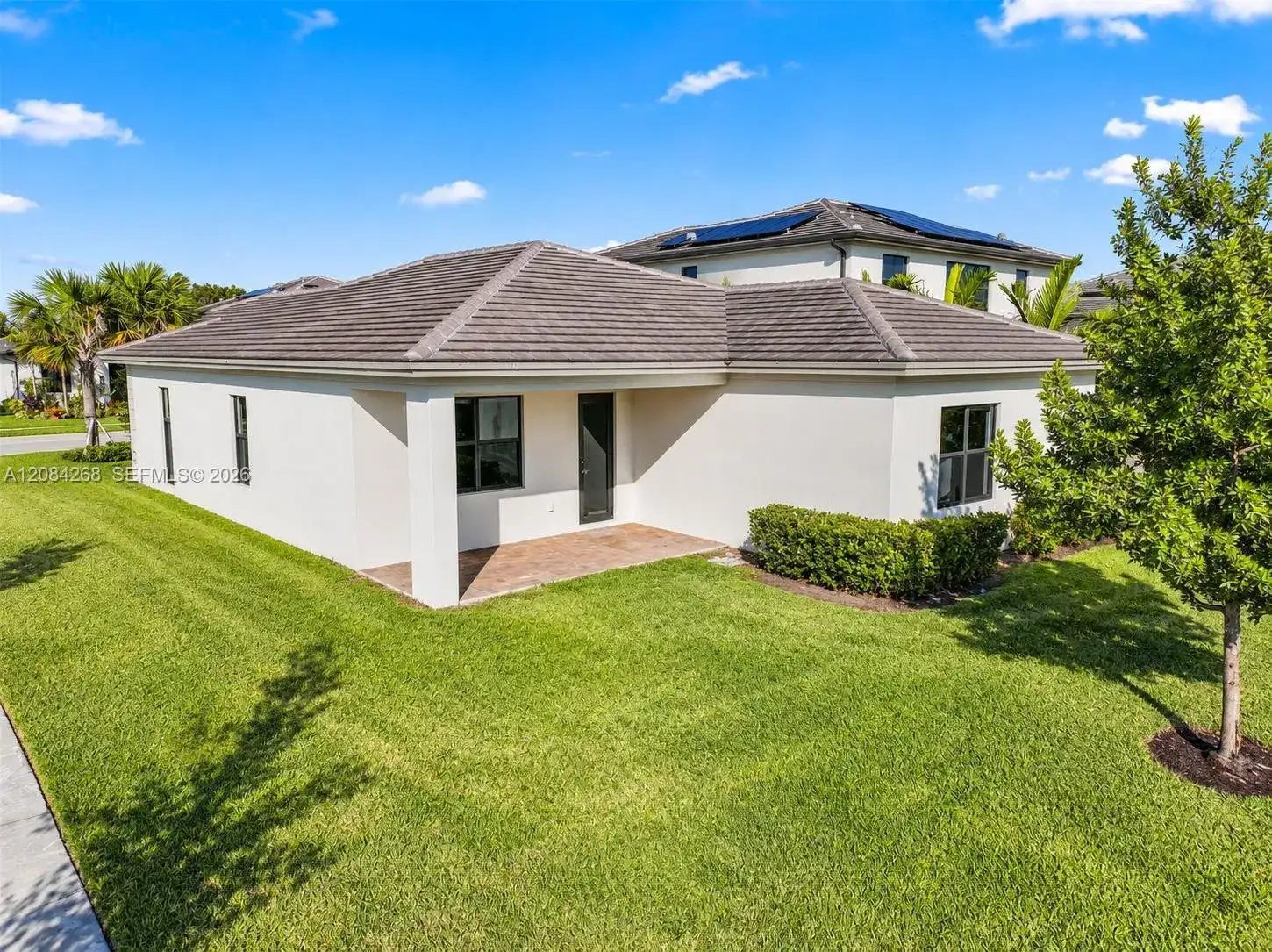 17564 SW 41st St, Miramar FL 33029 photo 2