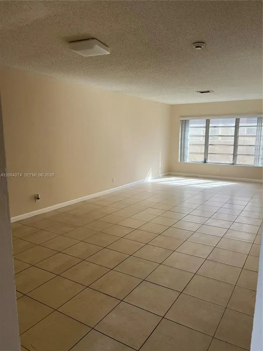 2840 Fillmore St # 7, Hollywood FL 33020