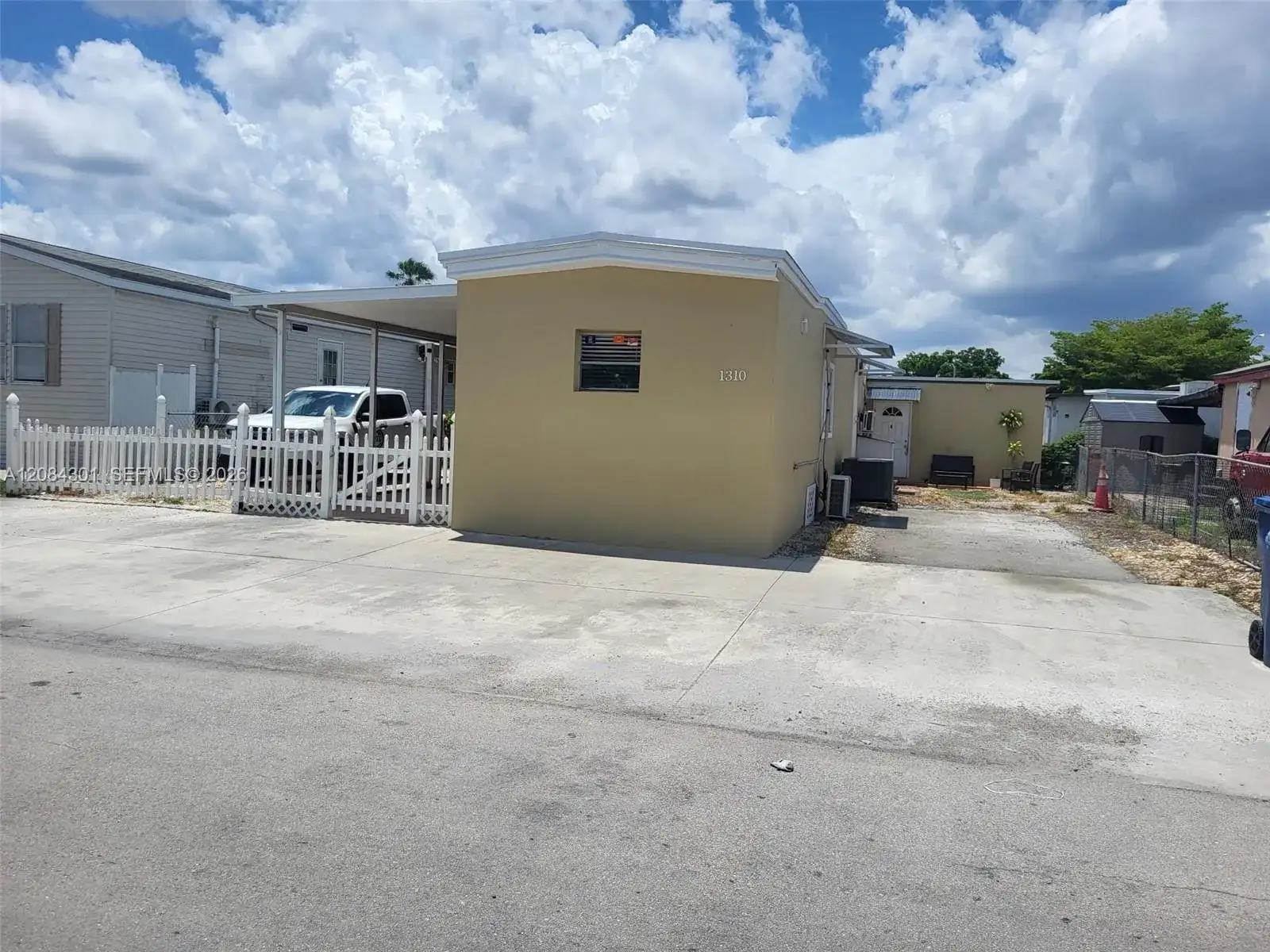 1310 130 AVE # 1310, Miami FL 33184 photo 2