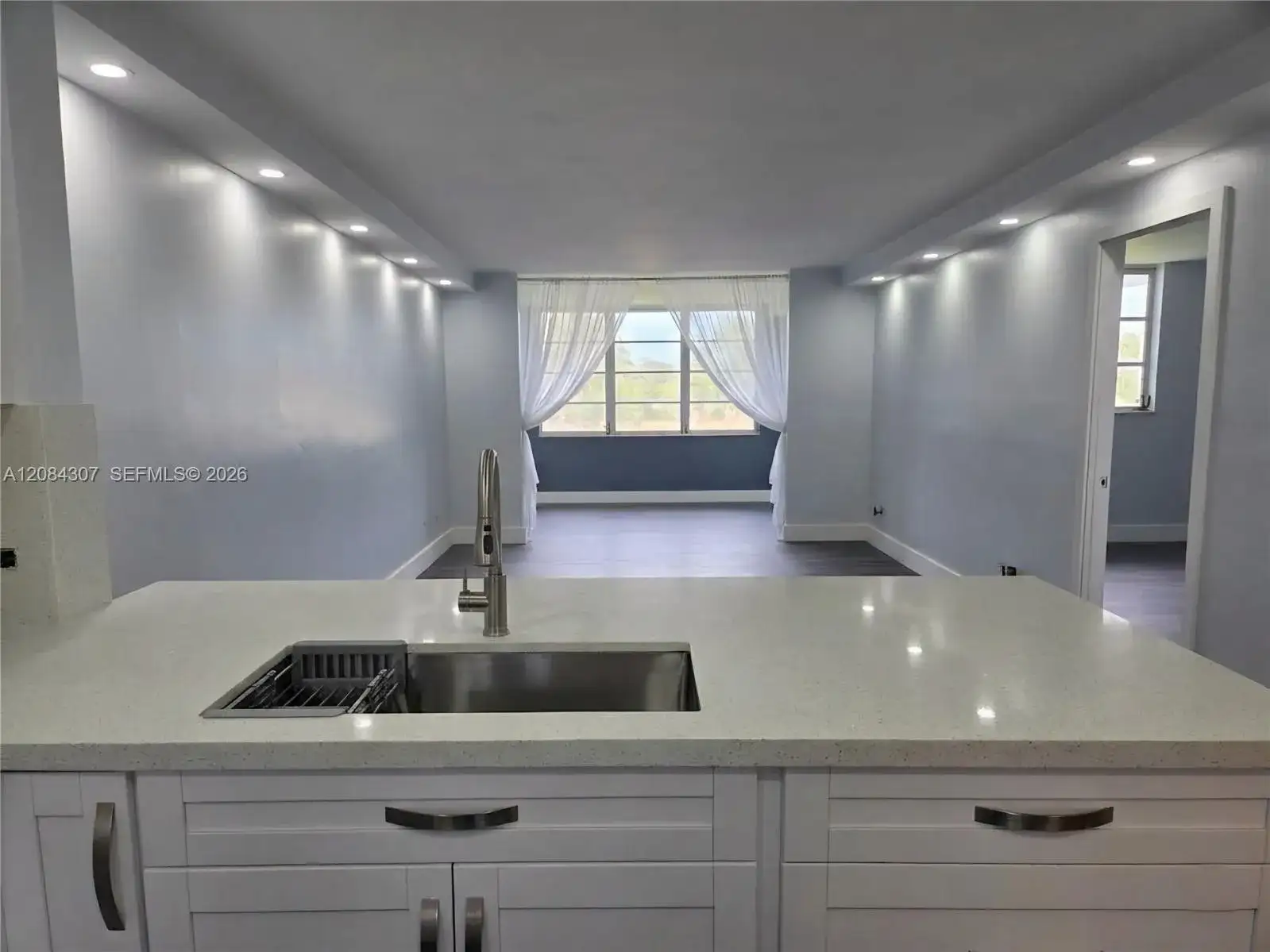 445 NE 195th St # 332, Miami FL 33179 photo 2