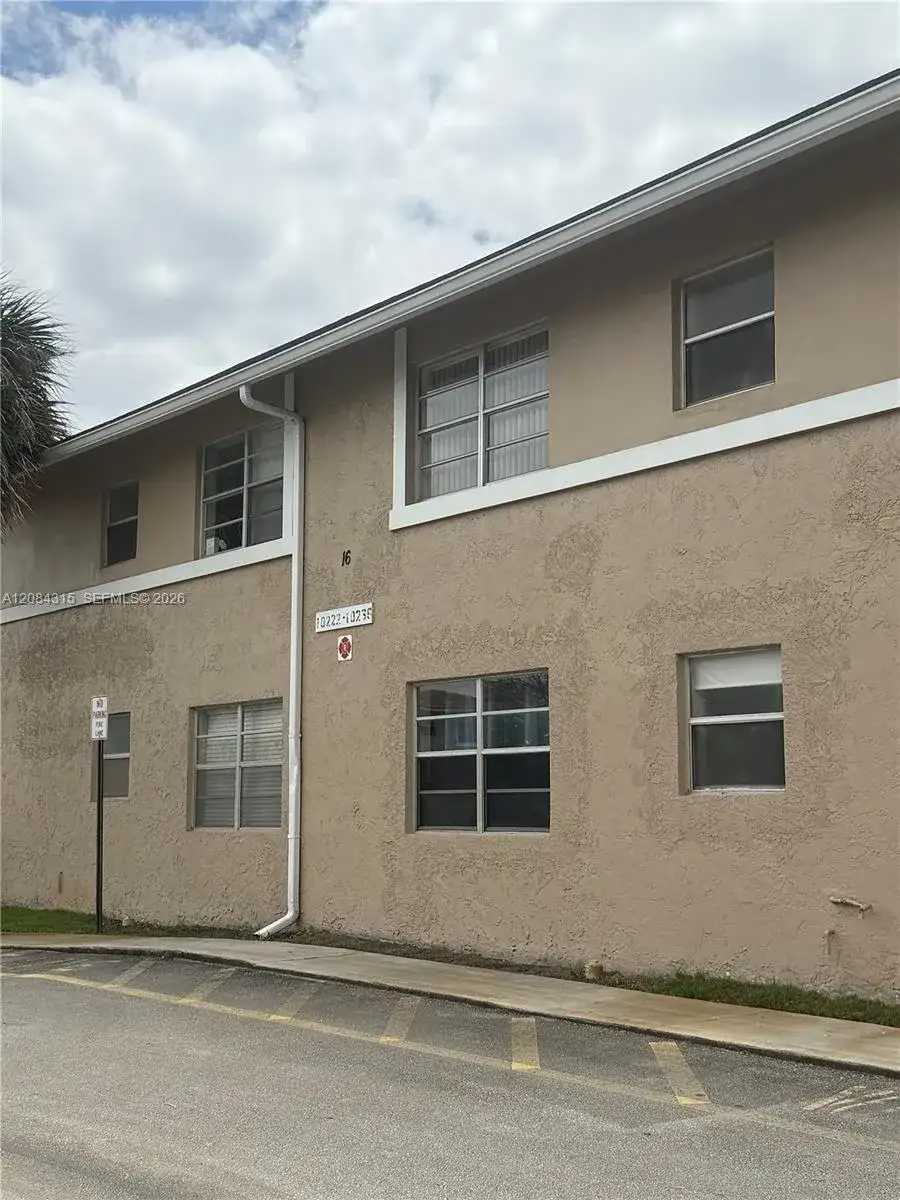 10228 Twin Lakes Dr, Coral Springs FL 33071 photo 3