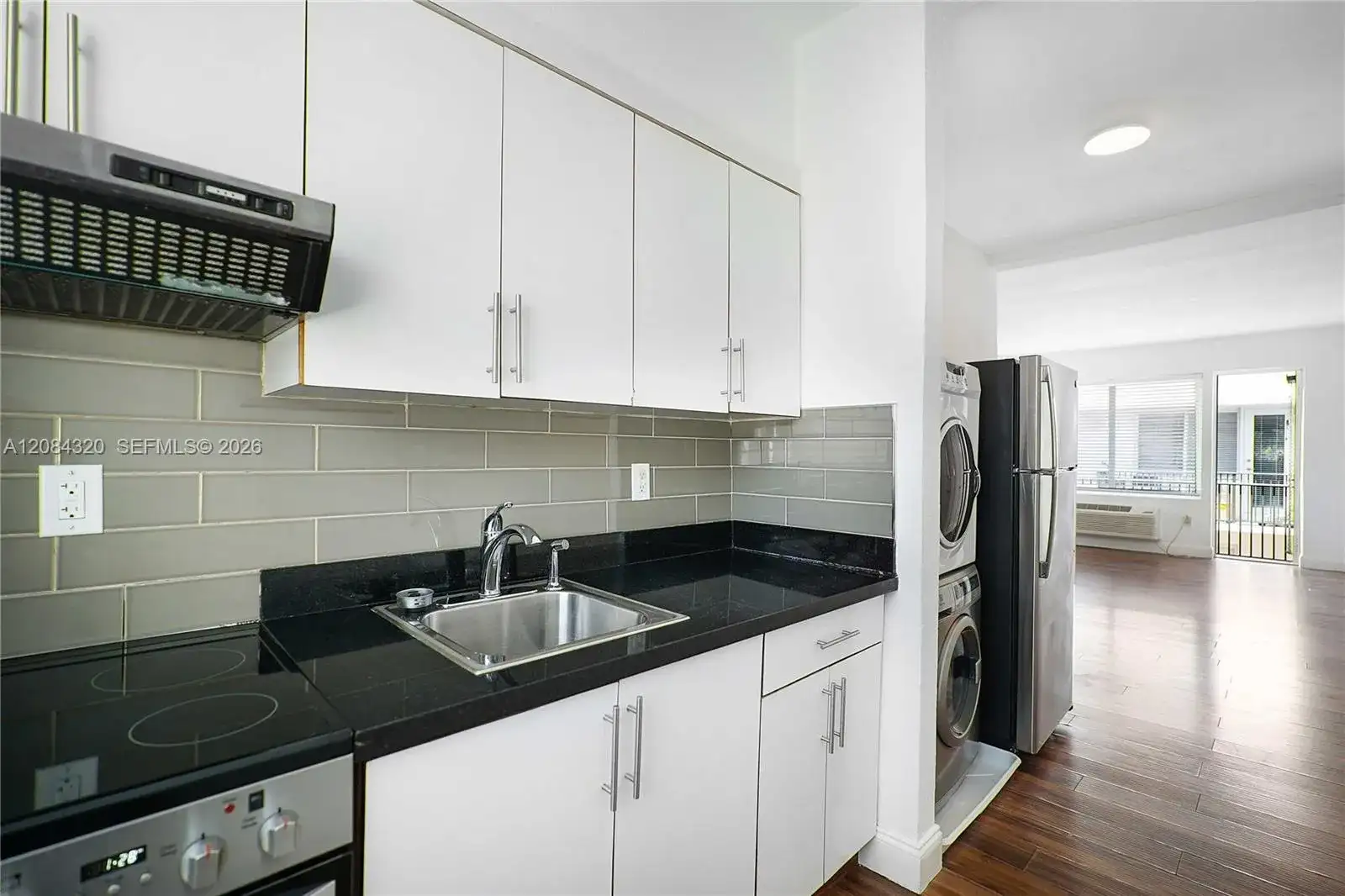 320 80th St # 14, Miami Beach FL 33141 photo 5