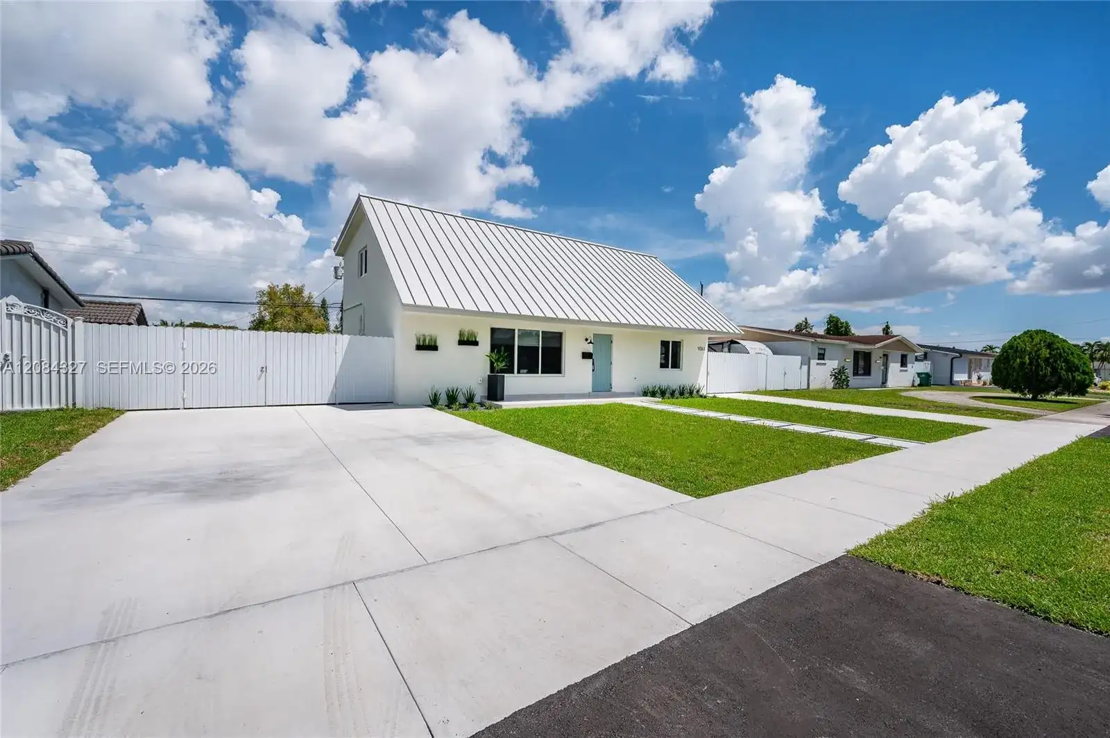 9361 SW 27th St, Miami FL 33165 photo 2